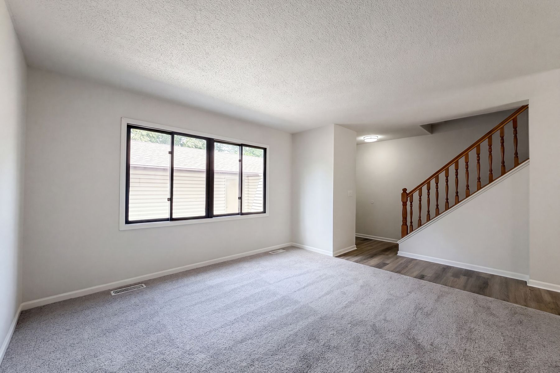 Property photo 3 of 13637 Heather Hills Dr