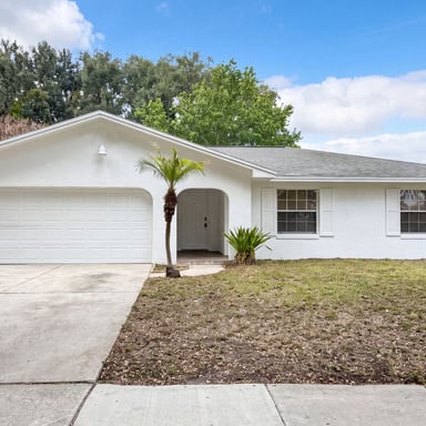 Property photo 1 of 2401 Myakka Dr