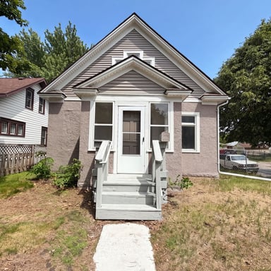 Property photo 1 of 5200 Camden Ave N