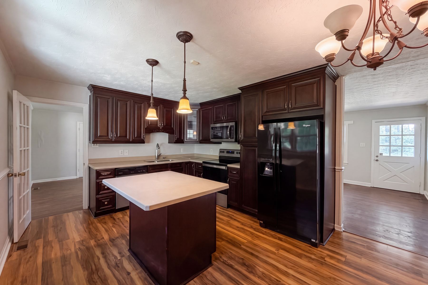Photo 2 of 19 of 4060 Rosehill Rd, Fayetteville, NC