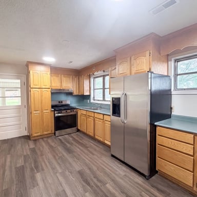 Property photo 2 of 1580 W Cloaninger Ave