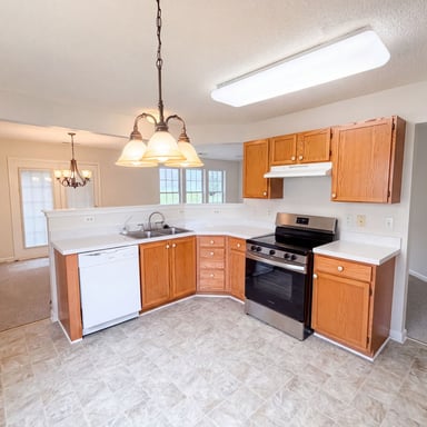 Property photo 2 of 311 Pebble Way