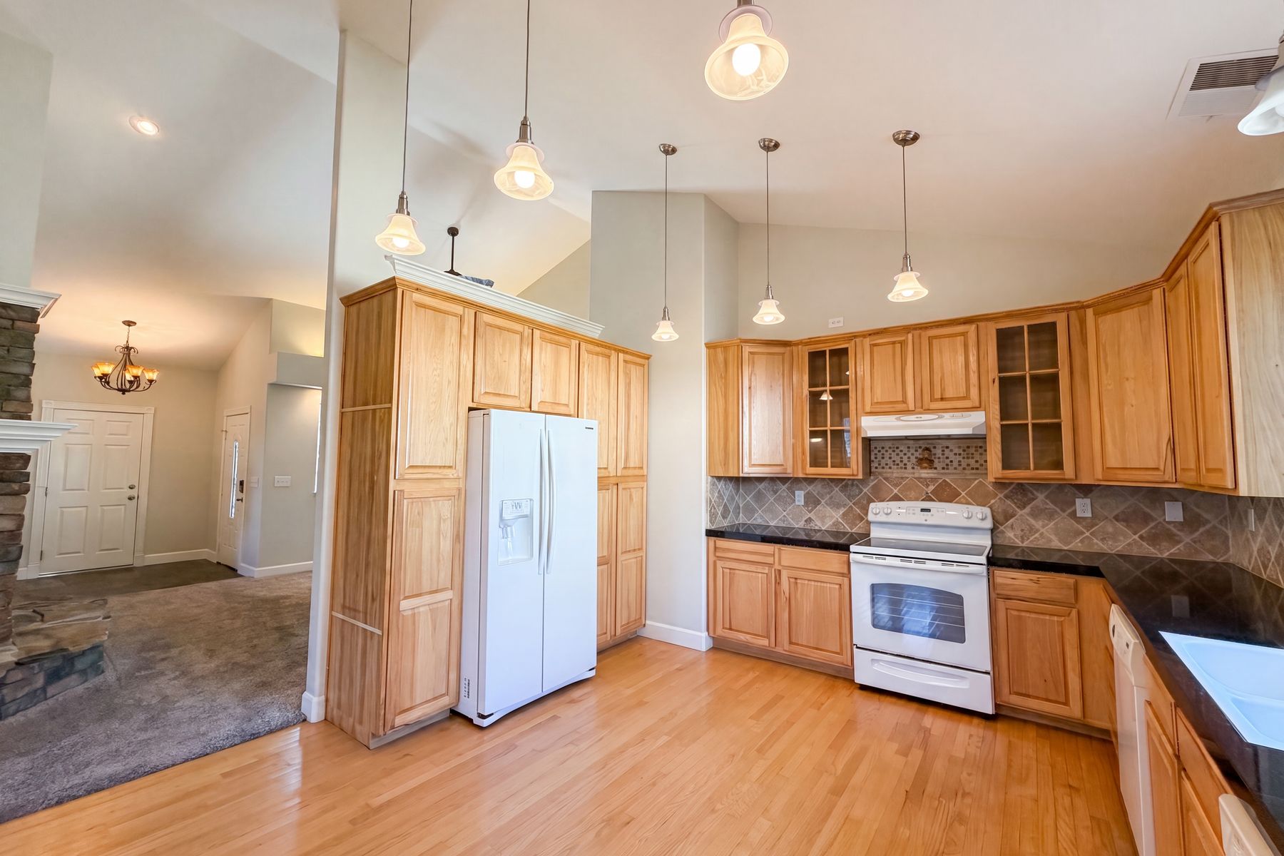 Photo 2 of 48 of 8233 Fair Way, Citrus Heights, CA