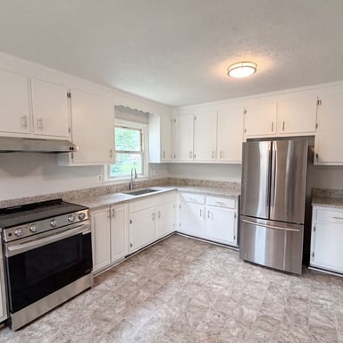Property photo 2 of 7397 Shady Grove Rd