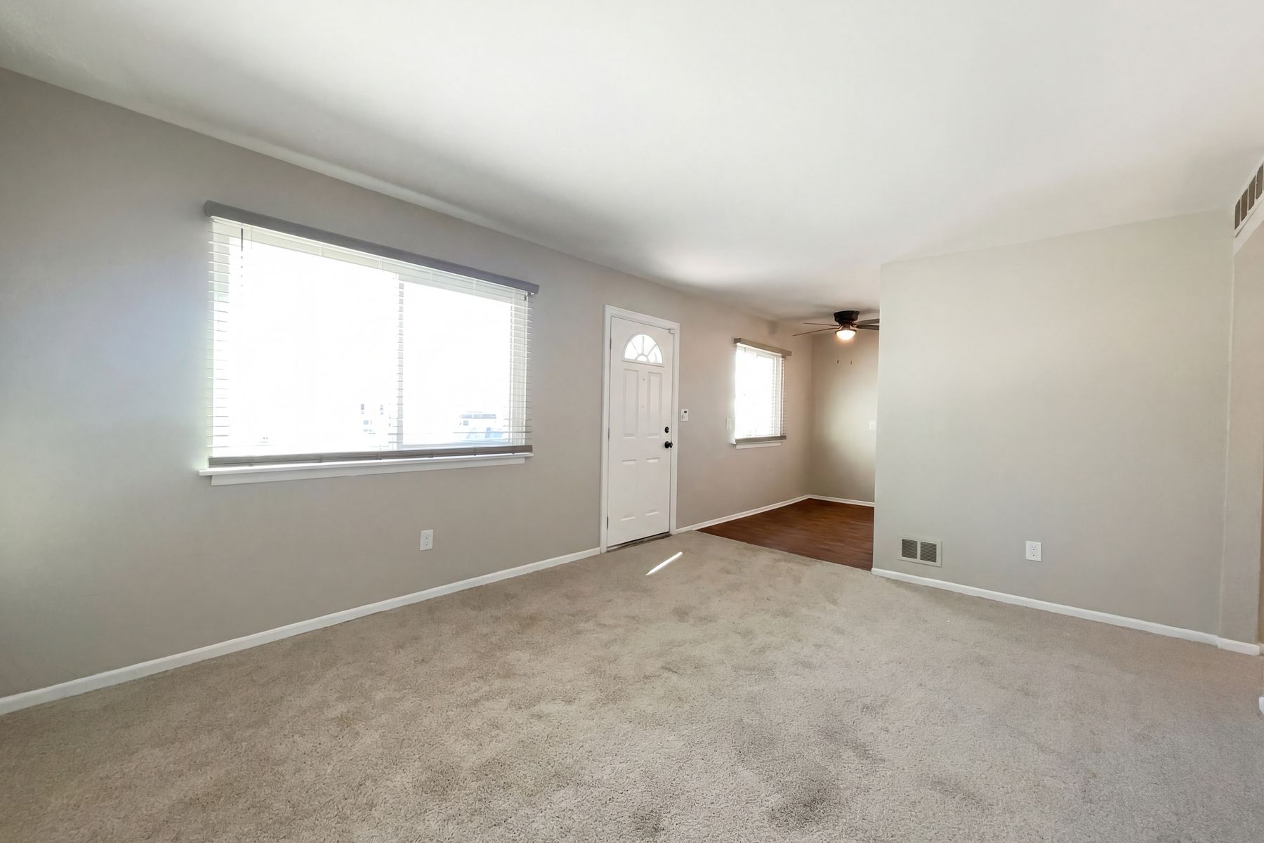 Property photo 3 of 7912 Pine St