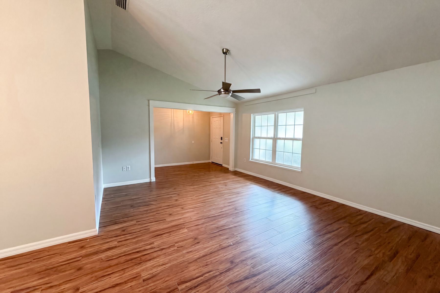 Property photo 3 of 546 Penns Neck Dr