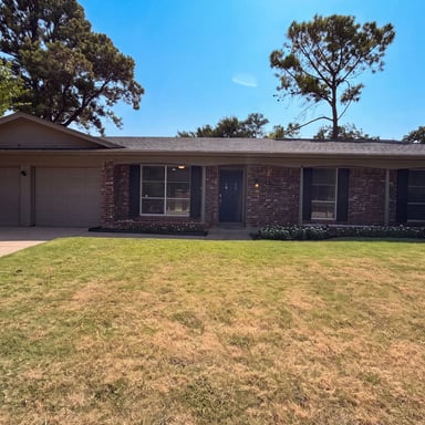 Property photo 1 of 2136 Mountainview Dr