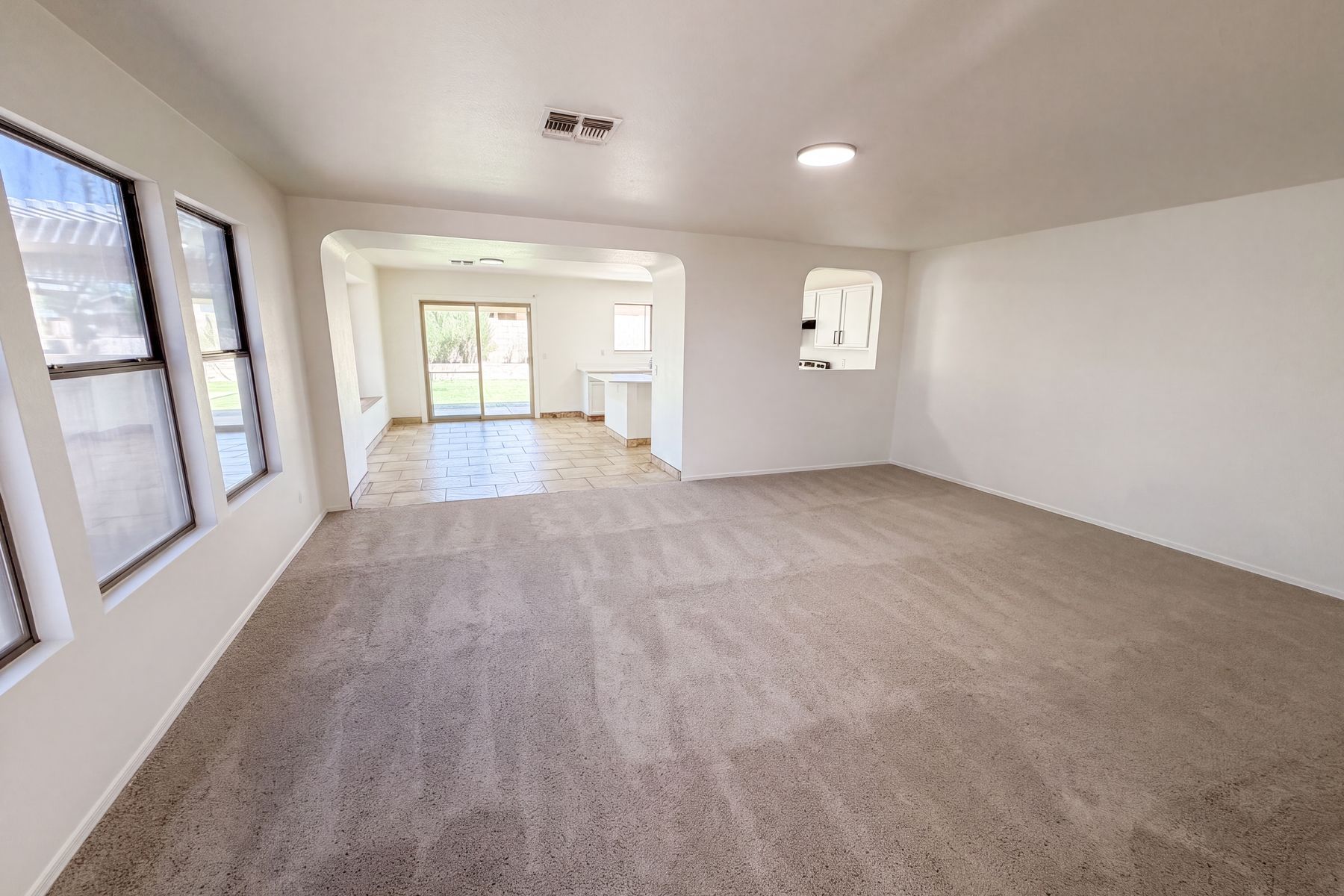 Property photo 3 of 5596 W Cortaro Crossing Dr