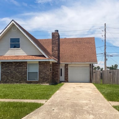 Property photo 1 of 2017 Yorktowne Dr