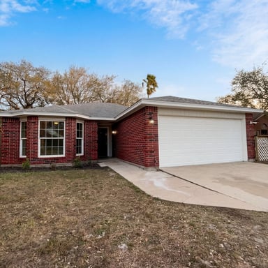 Property photo 1 of 2175 Timberleaf Cir
