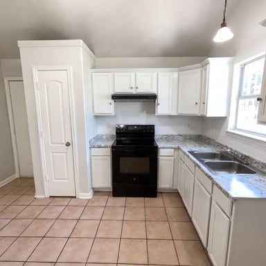 Property photo 2 of 236 Lawton St