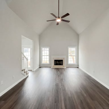 Property photo 3 of 102 Riverbirch Ln