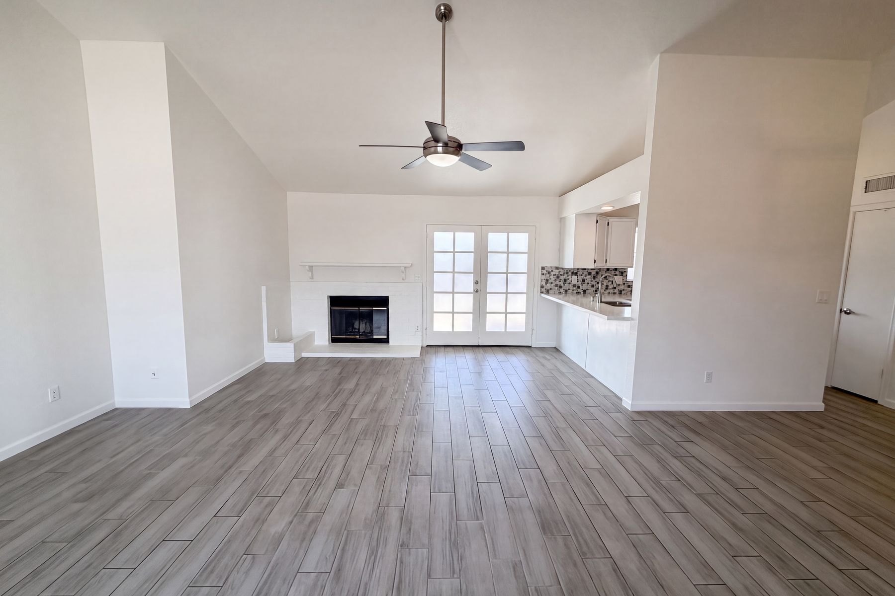 Property photo 3 of 6915 W Cherry Hills Dr