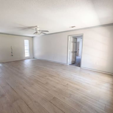 Property photo 3 of 308 N Todd St