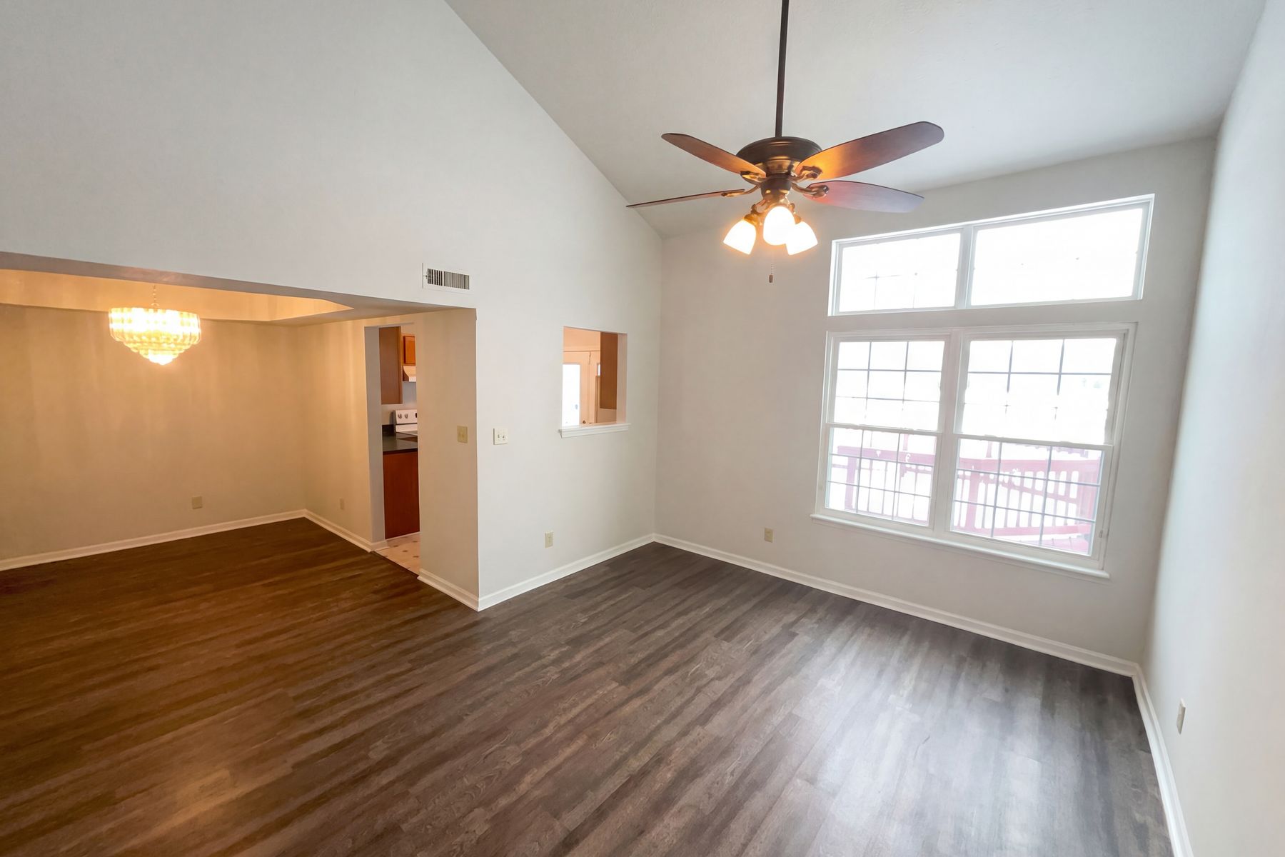 Property photo 3 of 4925 Pembridge Dr