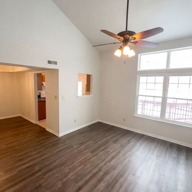 Property photo 3 of 4925 Pembridge Dr