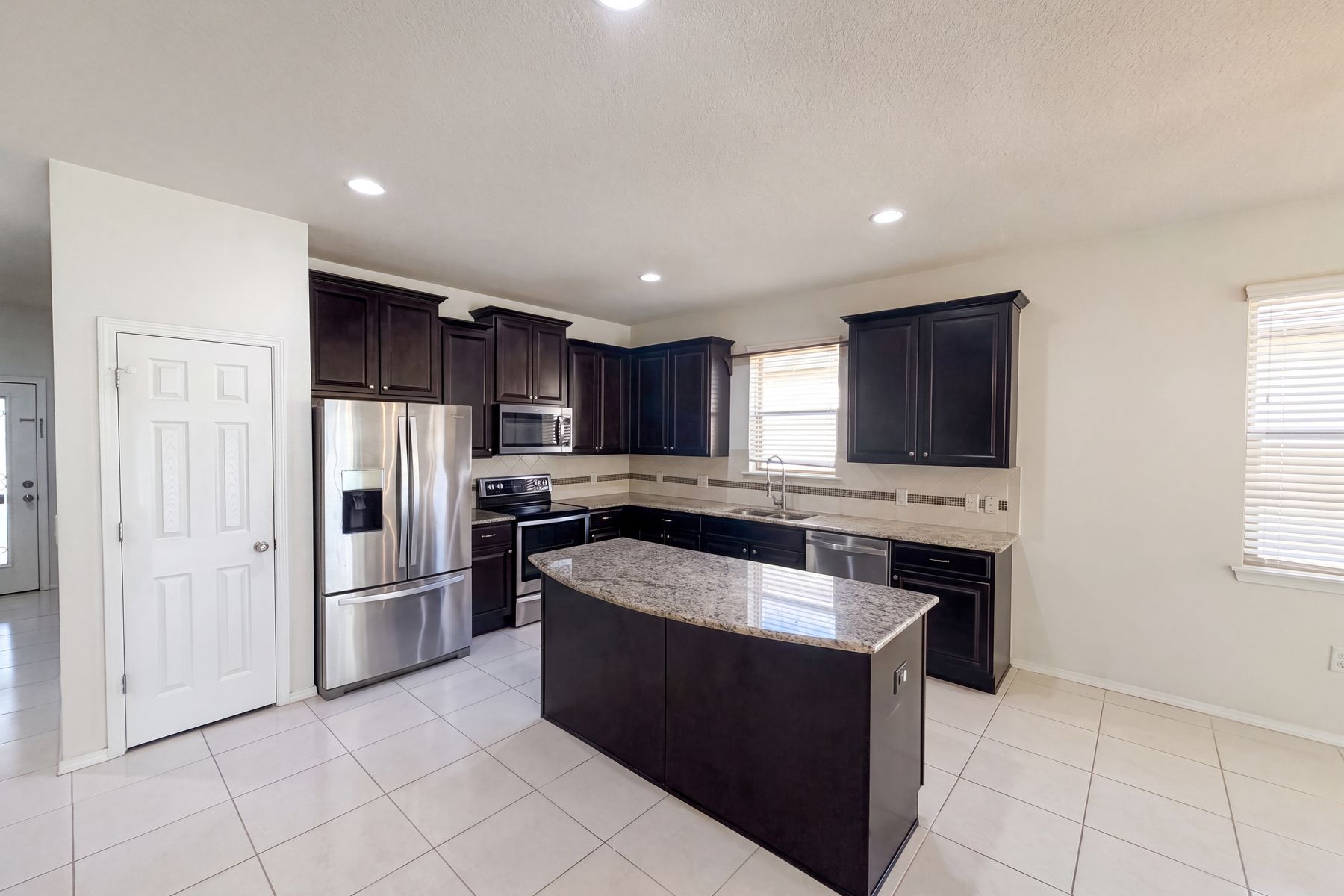 Photo 2 of 30 of 1857 Trillium Blvd, Brooksville, FL