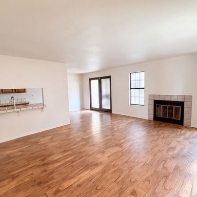 Property photo 3 of 5056 Jeffreys St Unit 102