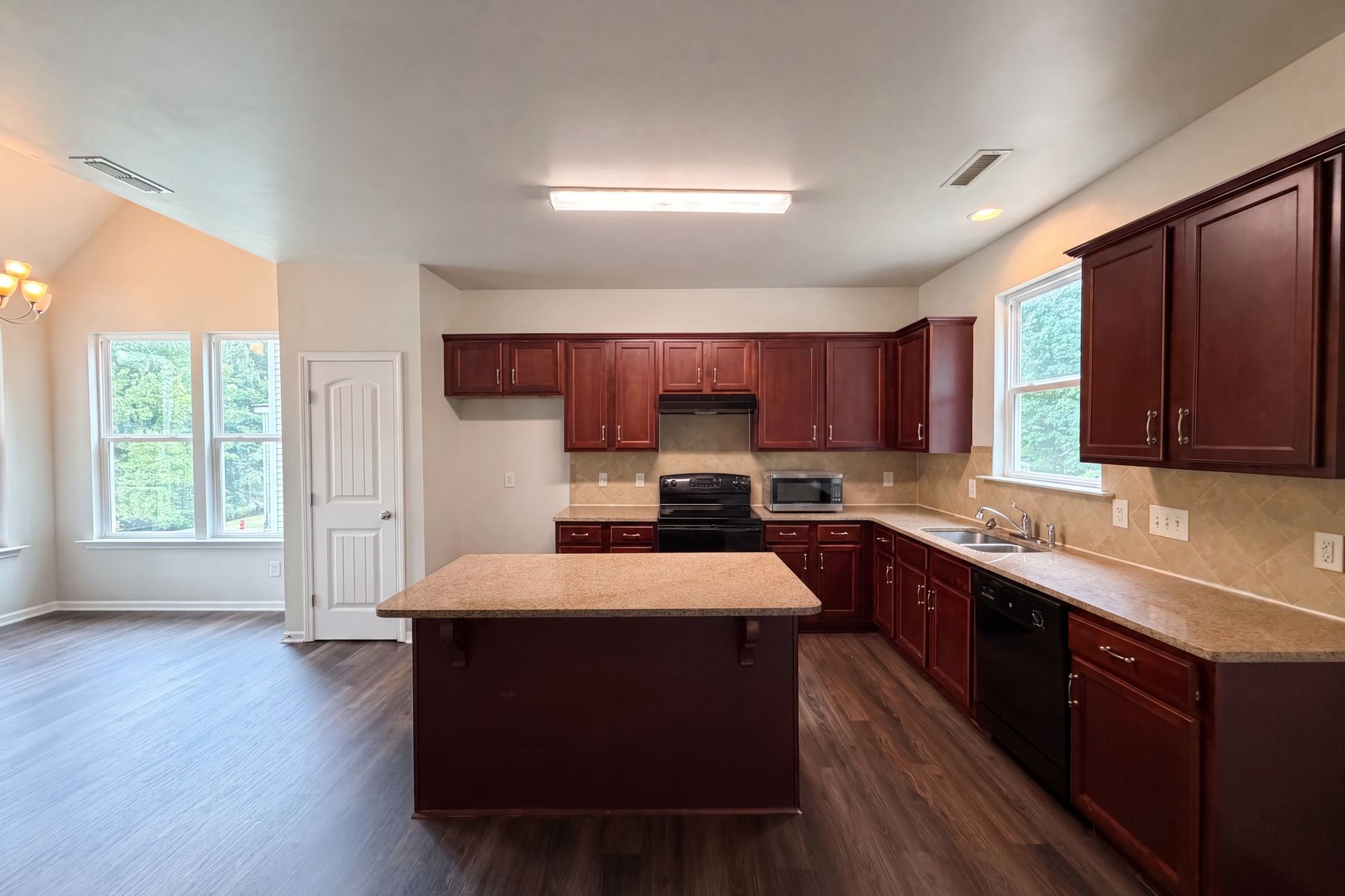 Photo 2 of 17 of 612 Turmeric Ln, Durham, NC
