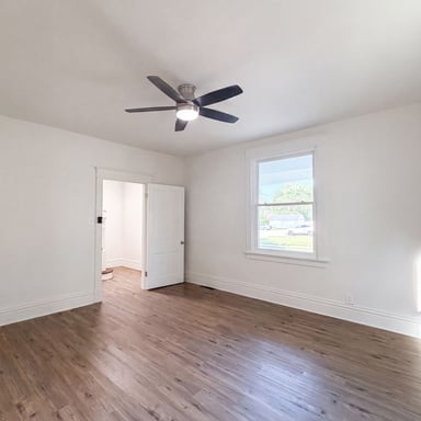 Property photo 3 of 415 N 4th St