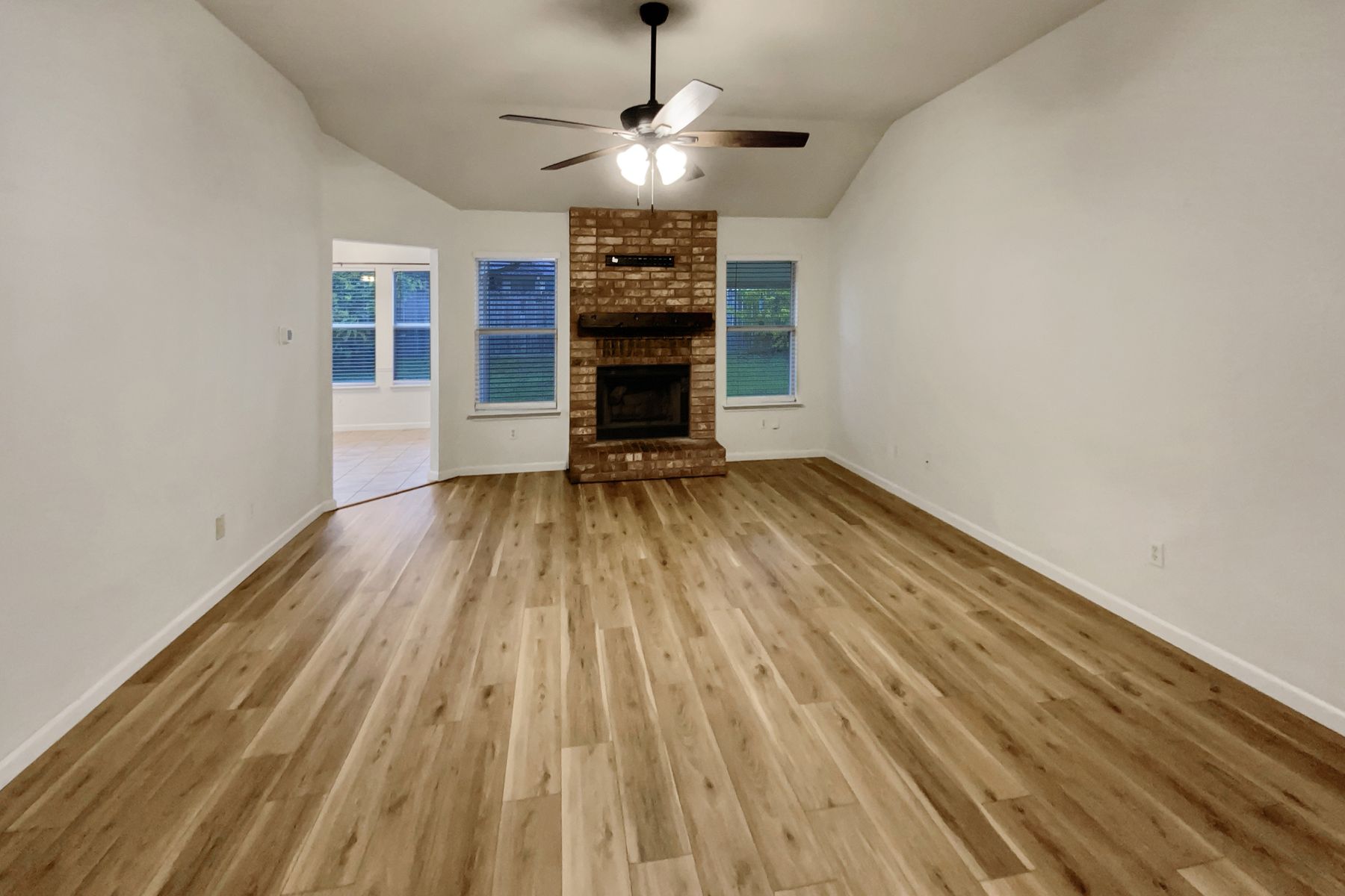 Property photo 3 of 4710 Silver Leaf Ct