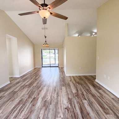 Property photo 3 of 3430 55th Dr E