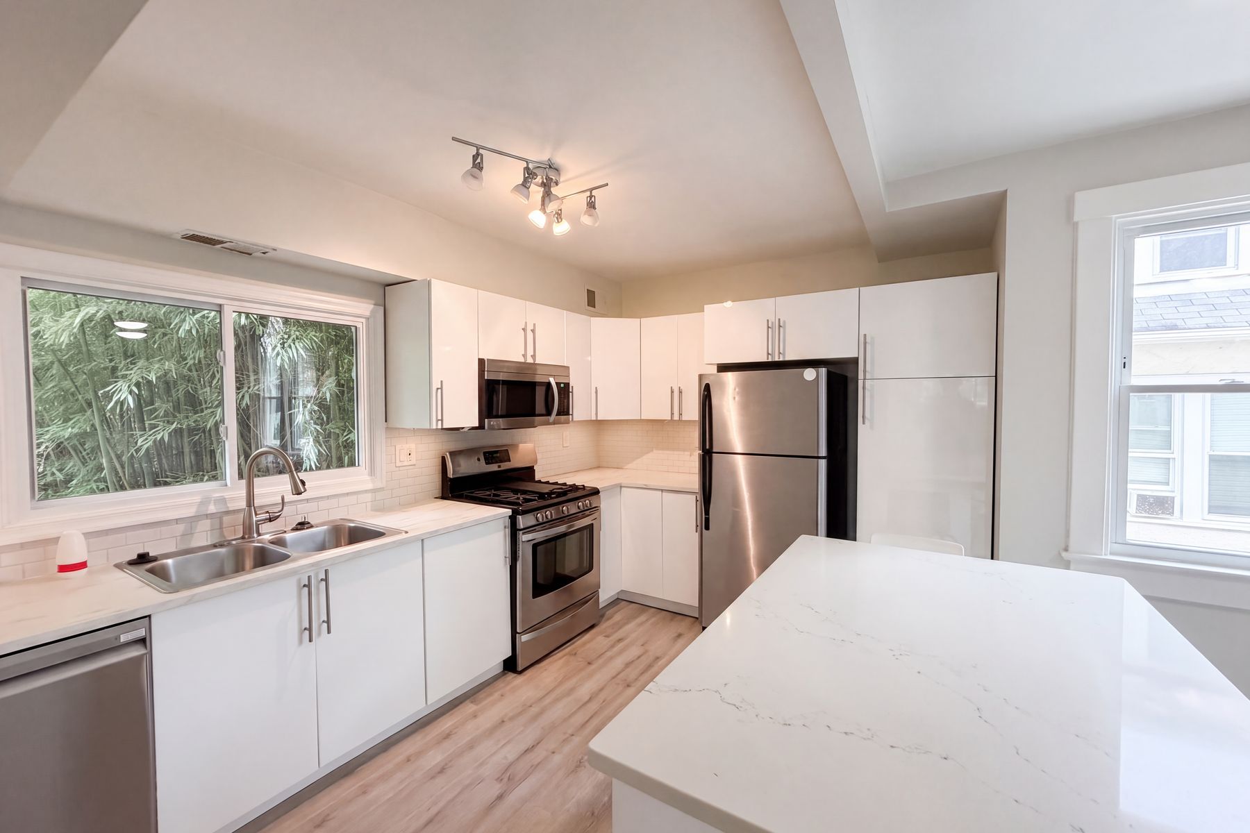 Property photo 3 of 7405 Flower Ave