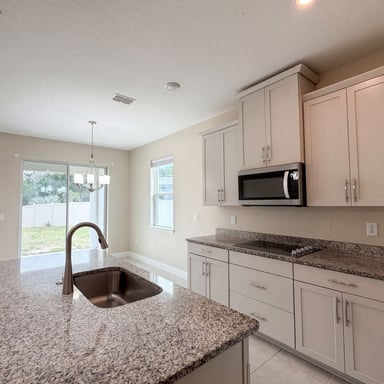 Property photo 2 of 528 Bellissimo Pl