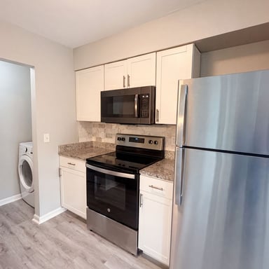 Property photo 2 of 407 Summit Ridge Pl