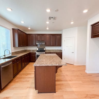 Property photo 2 of 5022 Birch Valley Way