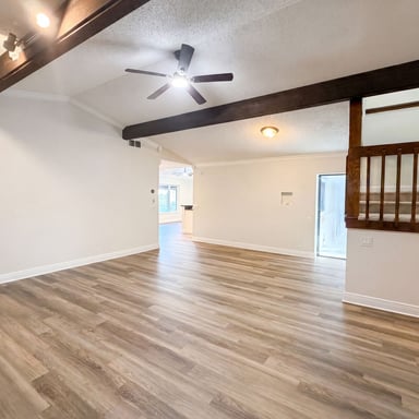 Property photo 3 of 37 Osprey St