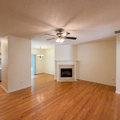 Property photo 3 of 2350 Heritage Park Cir NW