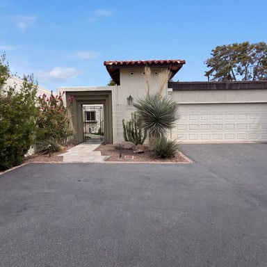 Property photo 1 of 5341 N Questa Tierra Dr