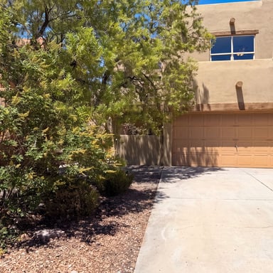 Property photo 1 of 1928 Cortina Loop SE