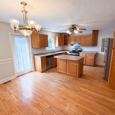 Property photo 2 of 98 Eb Rd