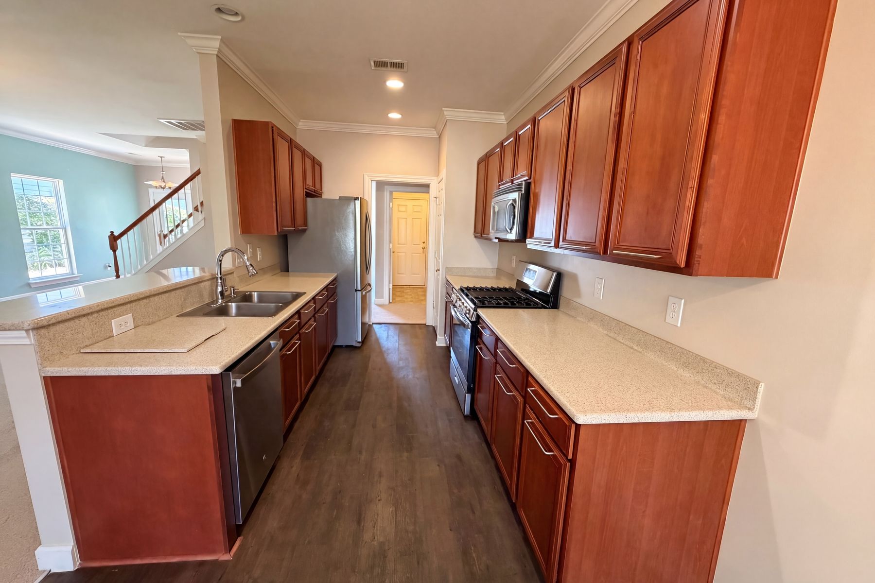 Photo 2 of 28 of 116 Stonemill Ct, Irmo, SC
