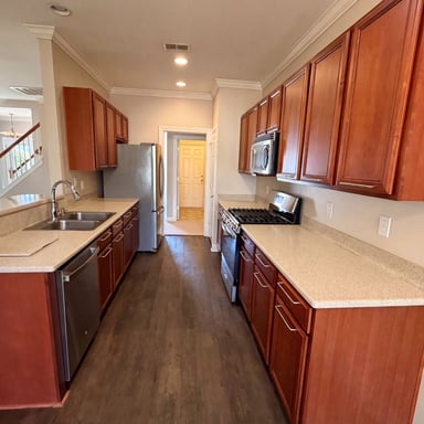 Property photo 2 of 116 Stonemill Ct