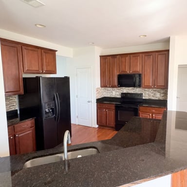 Property photo 2 of 176 Bellflower Ln