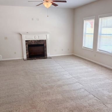 Property photo 3 of 821 Walnut Woods Dr