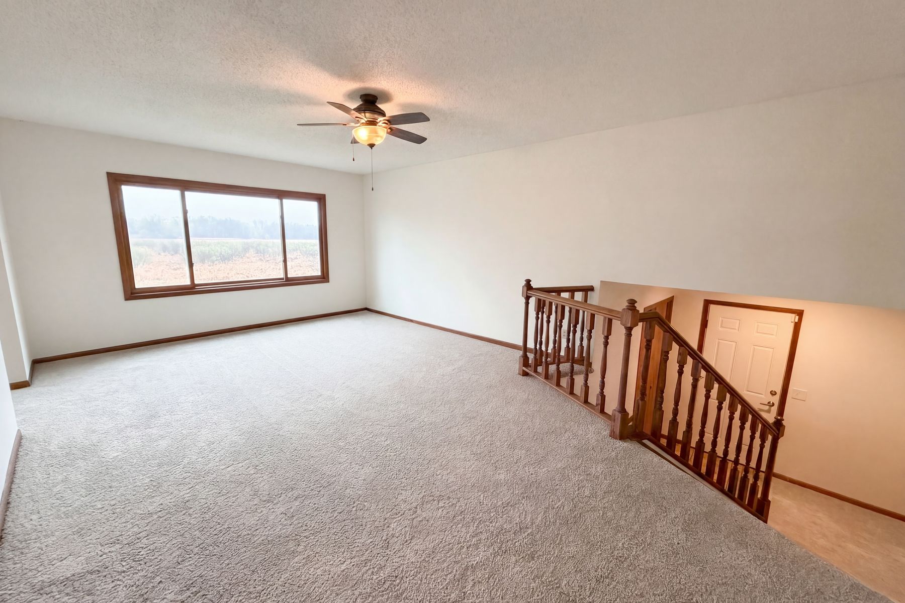 Property photo 3 of 14012 Underclift St NW