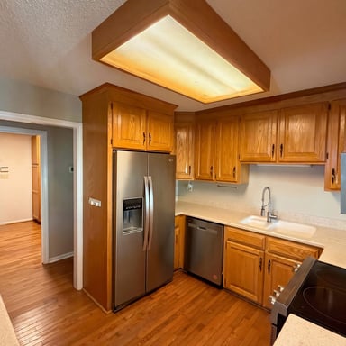 Property photo 2 of 8400 Chestnut Oak Ct