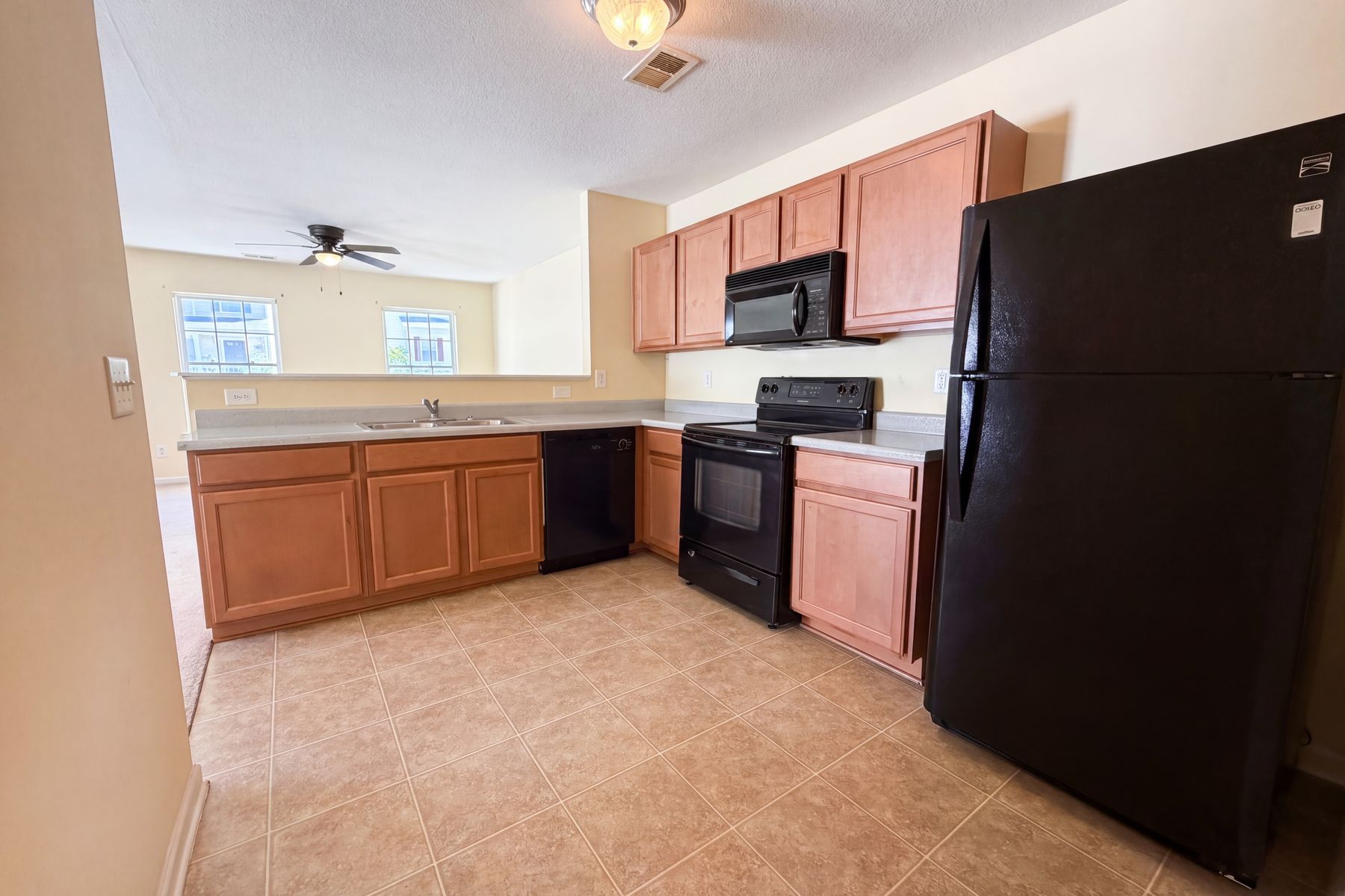 Photo 2 of 15 of 1033 Rabon Pond Dr, Columbia, SC