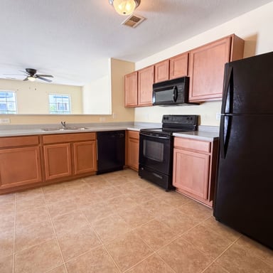 Property photo 2 of 1033 Rabon Pond Dr