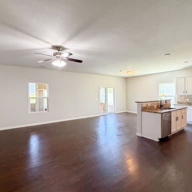 Property photo 3 of 4034 Rosfield Dr