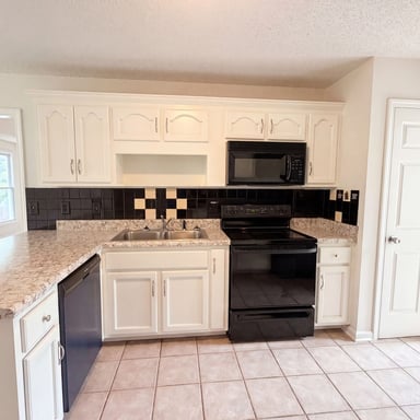 Property photo 2 of 3609 Millington Dr