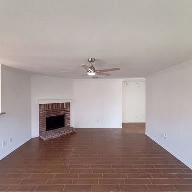 Property photo 3 of 6200 St James Pl
