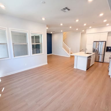 Property photo 3 of 1718 Hollyleaf Ter