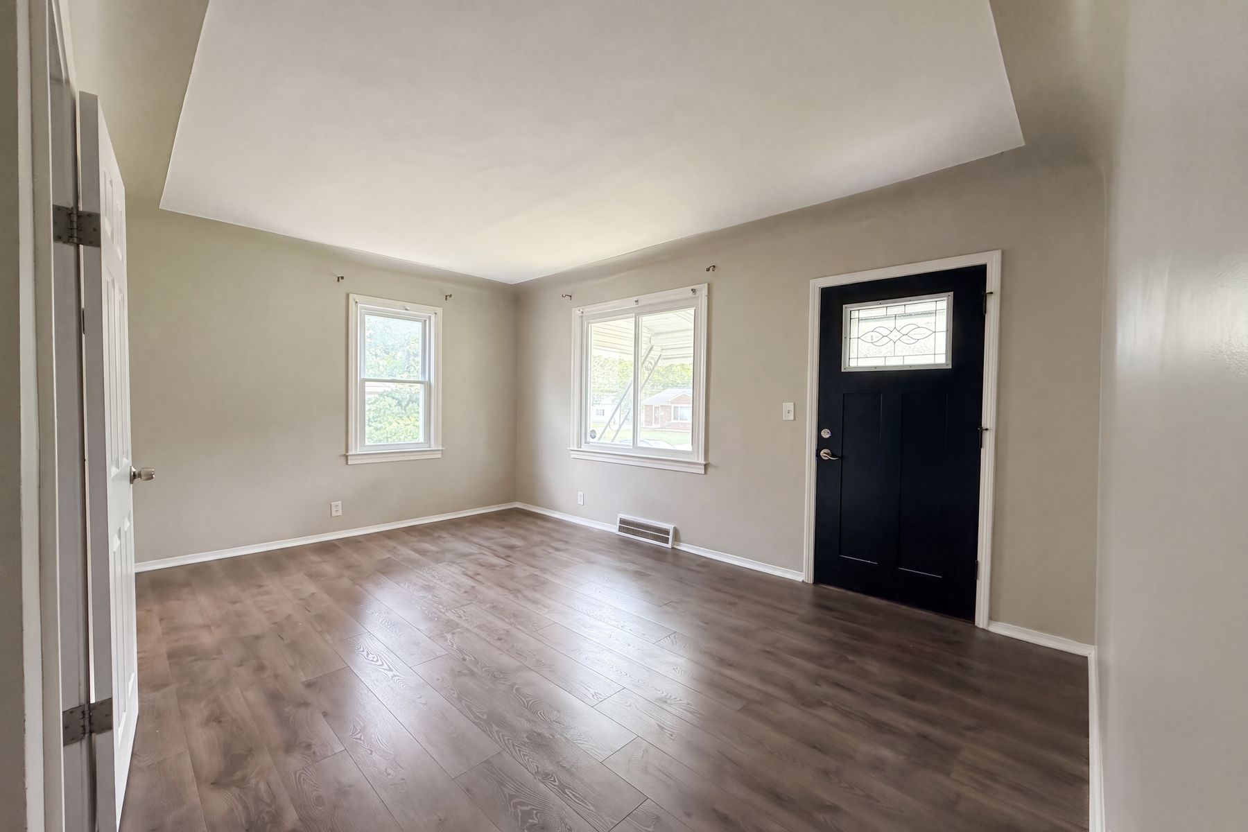 Property photo 3 of 6455 Norborne Ave