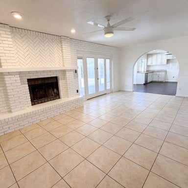 Property photo 3 of 2608 S Mollera