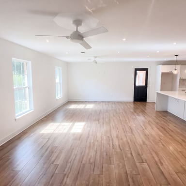 Property photo 3 of 1625 Windsor Dr